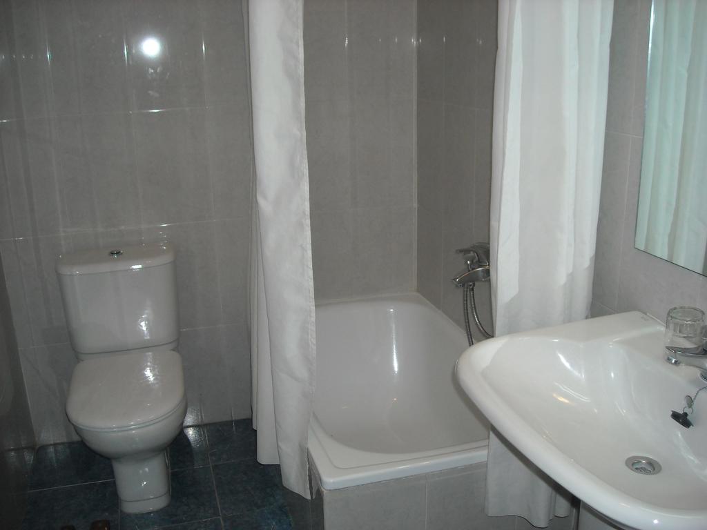 Hostal Residencia Avenida Cuenca  Exterior foto