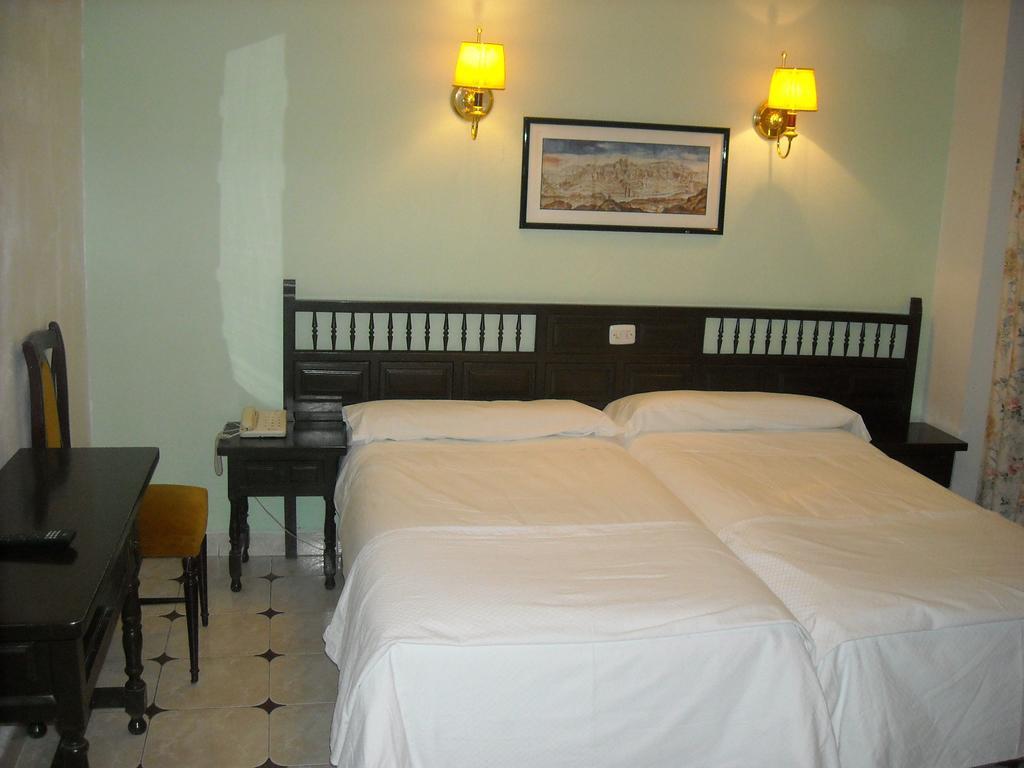 Hostal Residencia Avenida Cuenca  Exterior foto