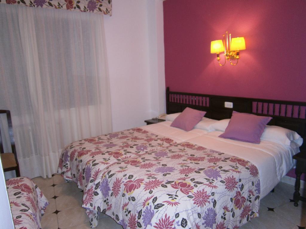 Hostal Residencia Avenida Cuenca  Exterior foto
