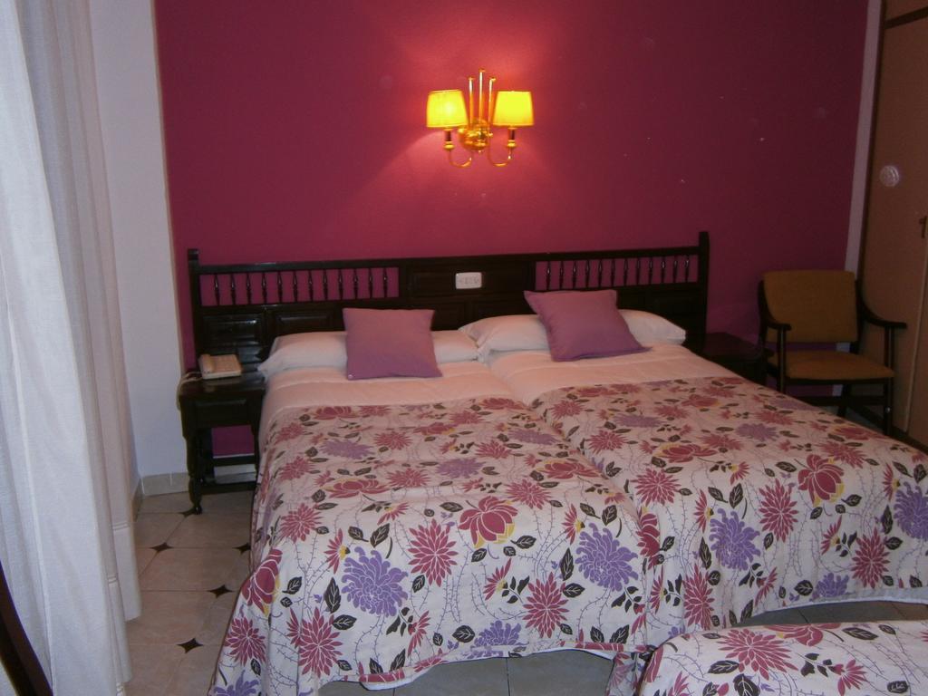 Hostal Residencia Avenida Cuenca  Exterior foto