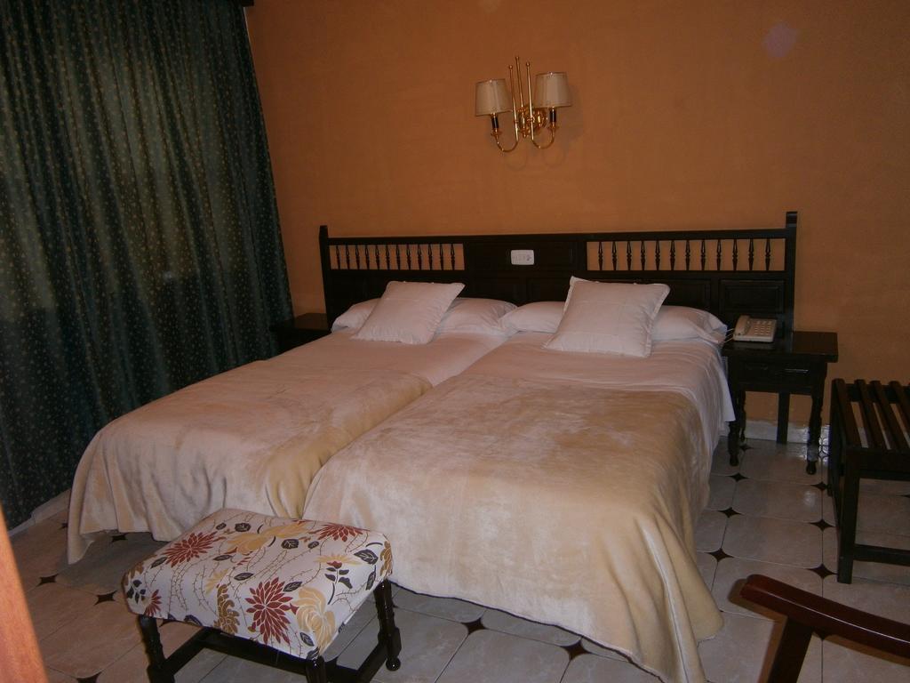 Hostal Residencia Avenida Cuenca  Exterior foto